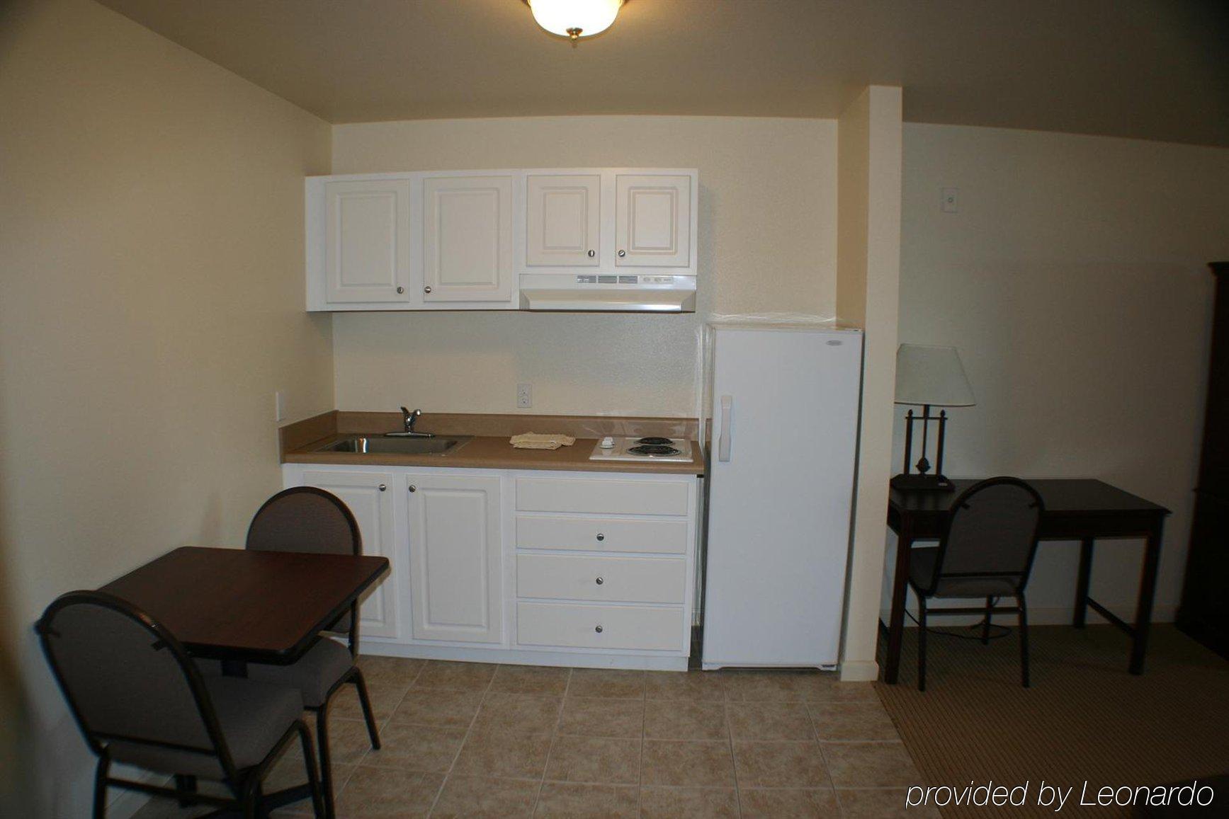 אוברן Stay Plus Extended Stay Suites חדר תמונה