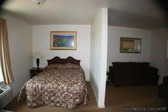 אוברן Stay Plus Extended Stay Suites מראה חיצוני תמונה
